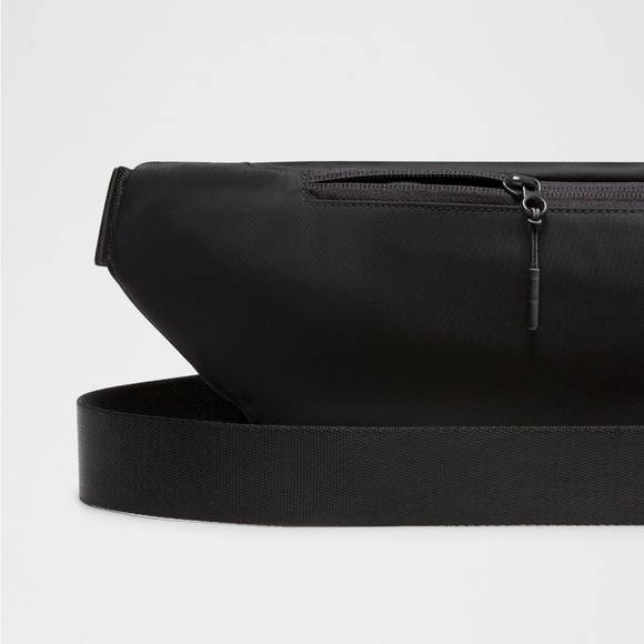 lululemon athletica Black Belt Bag - Picture 6 of 7